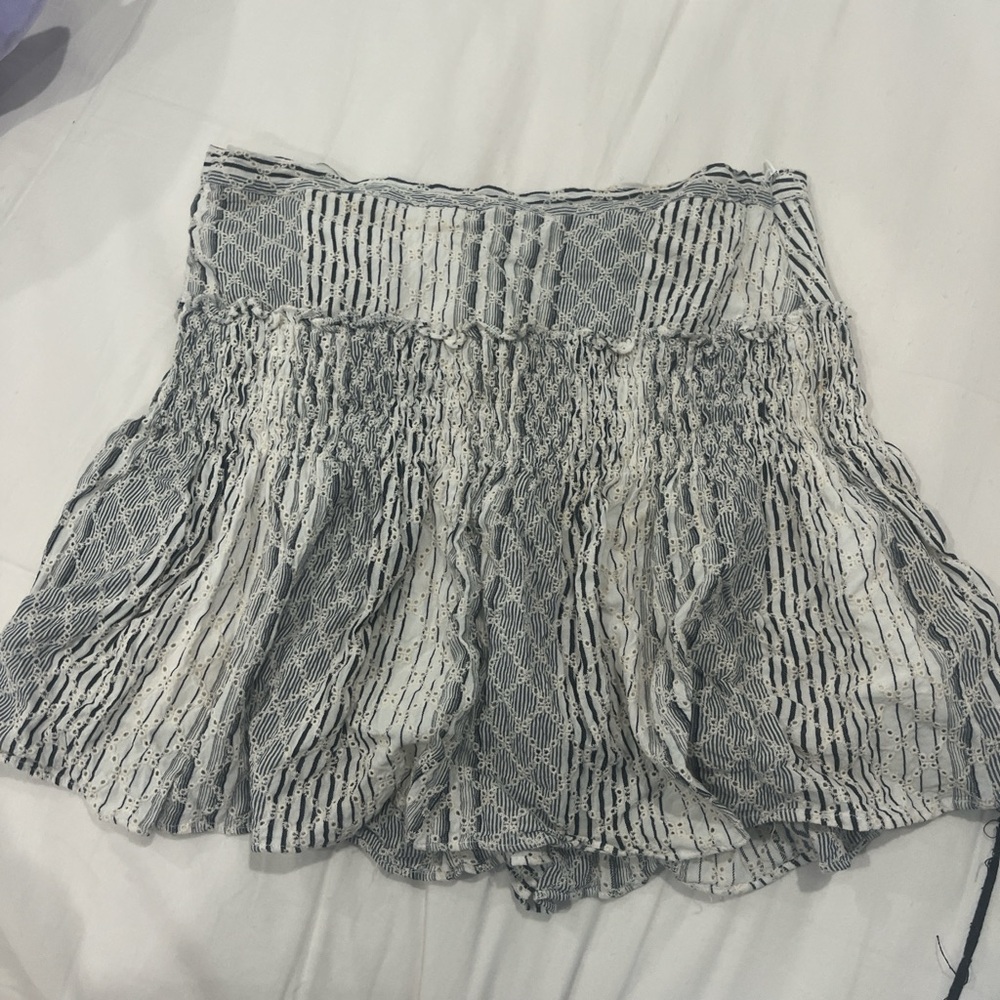 Black and White Patterned Skirt